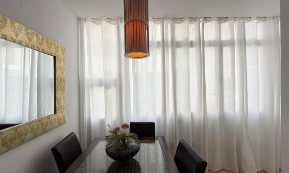 Revente - Apartment -
Torrevieja - Paseo Maritimo