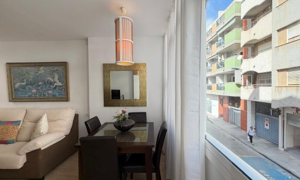 Revente - Apartment -
Torrevieja - Paseo Maritimo