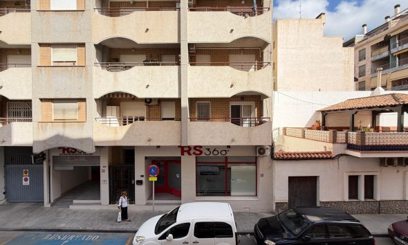 Revente - Apartment -
Torrevieja - Paseo Maritimo
