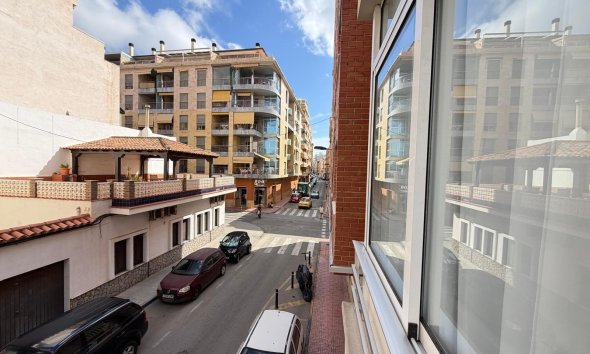 Revente - Apartment -
Torrevieja - Paseo Maritimo