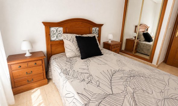Revente - Apartment -
Torrevieja - Parque de las Naciones