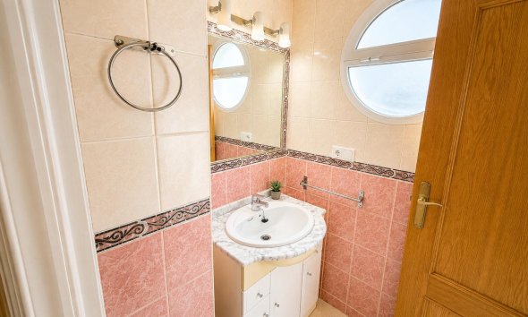 Revente - Apartment -
Torrevieja - Parque de las Naciones