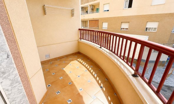 Revente - Apartment -
Torrevieja - Parque de las Naciones