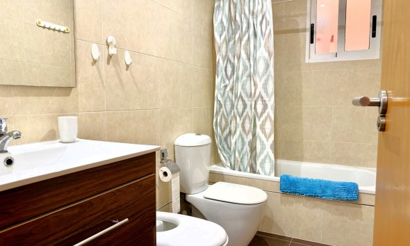 Revente - Apartment -
Torrevieja - El Molino