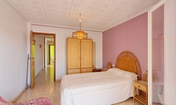 Resale - Penthouse -
Torrevieja - Playa De Los Naufragos