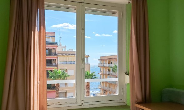 Resale - Penthouse -
Torrevieja - Playa De Los Naufragos