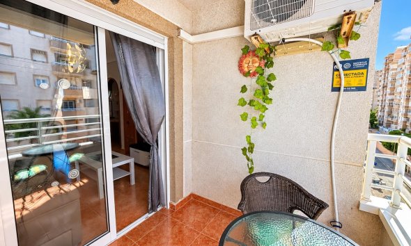 Revente - Apartment -
Torrevieja - Nueva Torrevieja