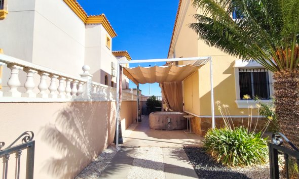 Reventa - Apartment -
Villamartin - Costa Blanca