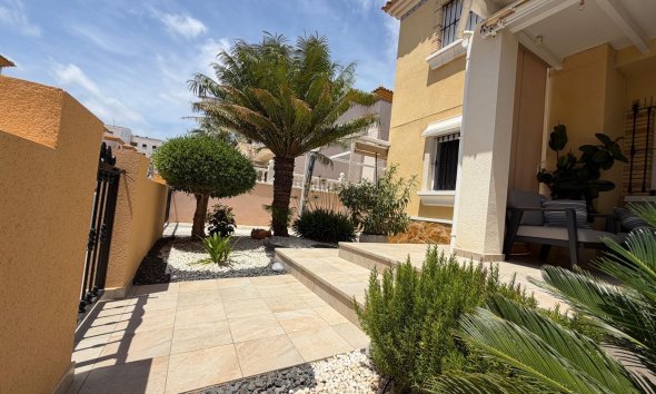 Reventa - Bungalow -
Orihuela Costa - Los Dolses