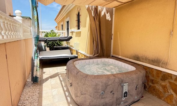 Reventa - Bungalow -
Orihuela Costa - Los Dolses