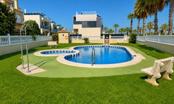 Reventa - Bungalow -
Orihuela Costa - Lomas de Cabo Roig