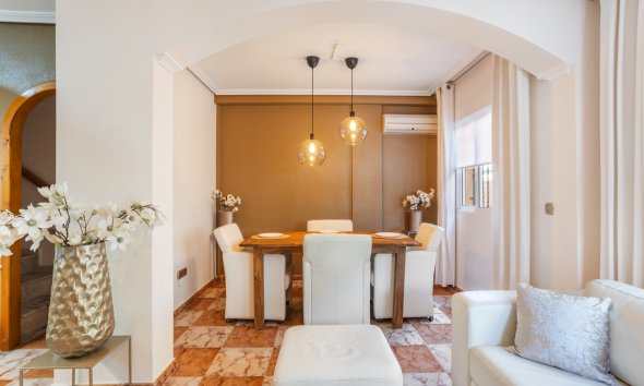 Reventa - Semi Detached -
Lomas de Caboroig