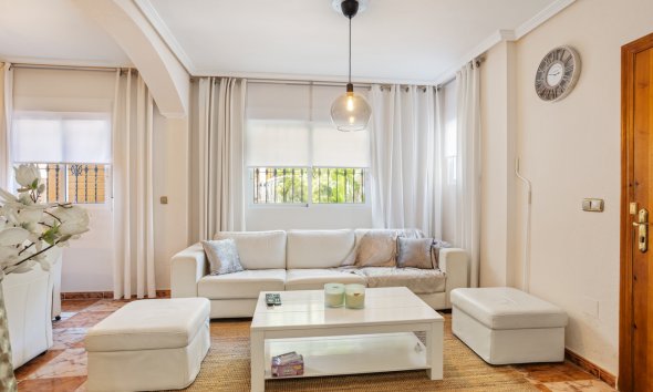 Reventa - Semi Detached -
Lomas de Caboroig