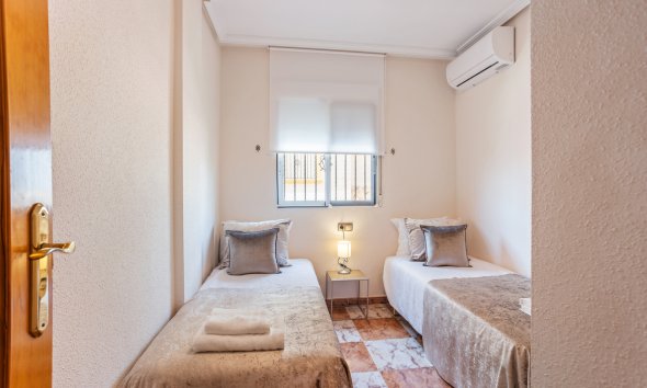 Reventa - Semi Detached -
Lomas de Caboroig