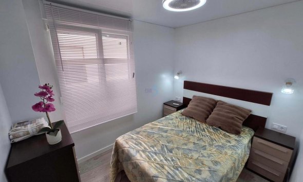 Revente - Apartment -
Torrevieja - Playa Acecion