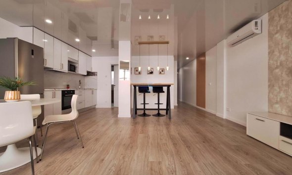 Revente - Apartment -
Torrevieja - Playa Acecion