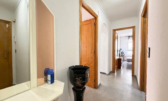 Revente - Apartment -
Torrevieja - Playa del Cura