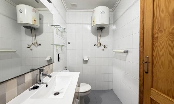 Revente - Apartment -
Torrevieja - Playa del Cura