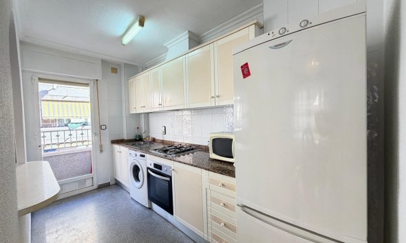 Revente - Apartment -
Torrevieja - Playa del Cura