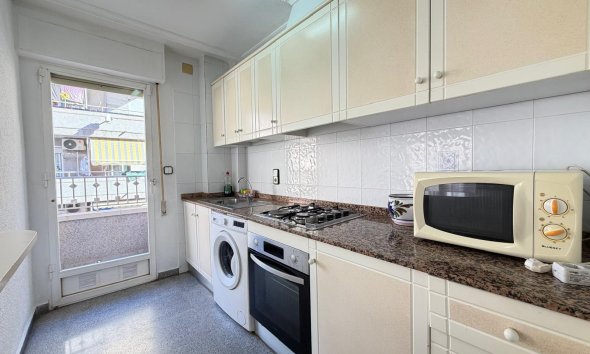 Revente - Apartment -
Torrevieja - Playa del Cura