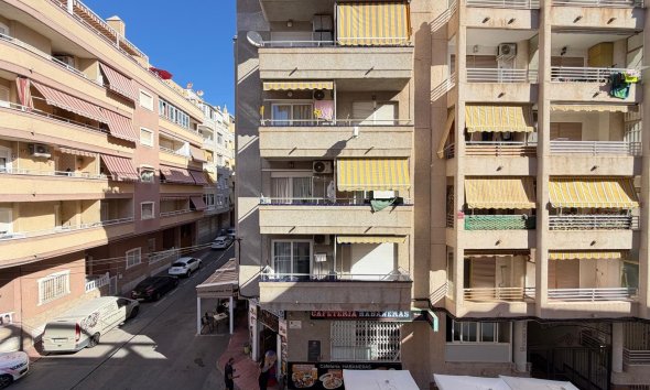 Revente - Apartment -
Torrevieja - Playa del Cura
