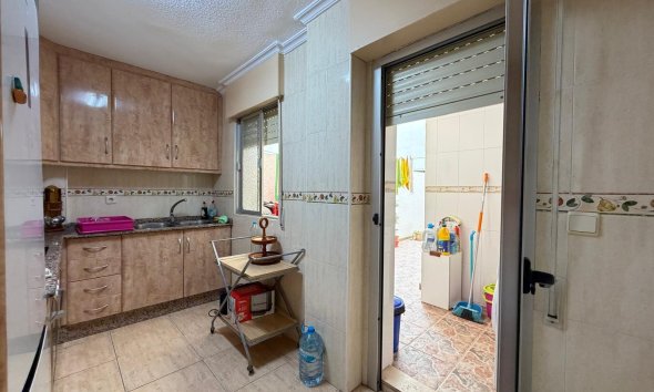Revente - Apartment -
Torrevieja - Las Piscinas Naturales