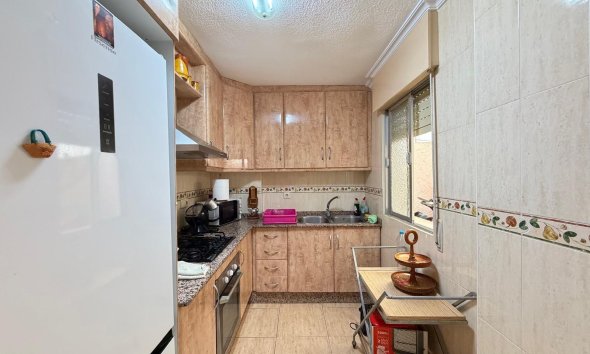 Revente - Apartment -
Torrevieja - Las Piscinas Naturales