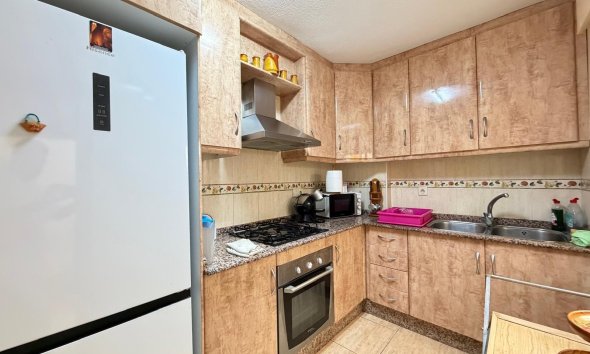 Revente - Apartment -
Torrevieja - Las Piscinas Naturales