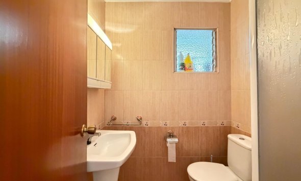 Revente - Apartment -
Torrevieja - Las Piscinas Naturales