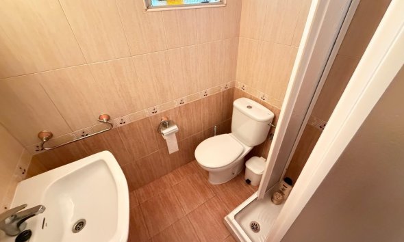 Revente - Apartment -
Torrevieja - Las Piscinas Naturales