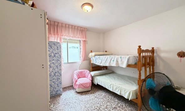Revente - Apartment -
Torrevieja - Las Piscinas Naturales