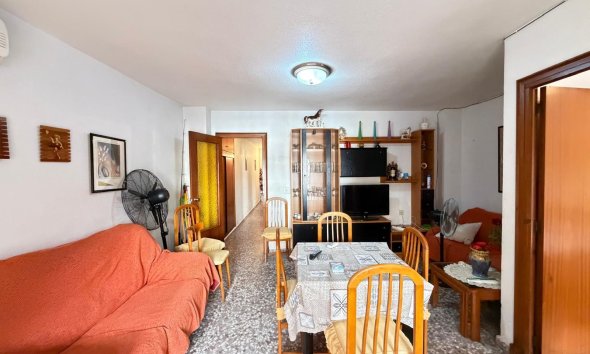 Revente - Apartment -
Torrevieja - Las Piscinas Naturales