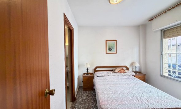 Revente - Apartment -
Torrevieja - Las Piscinas Naturales