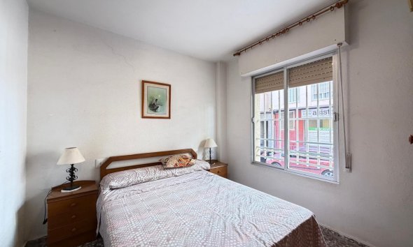 Revente - Apartment -
Torrevieja - Las Piscinas Naturales