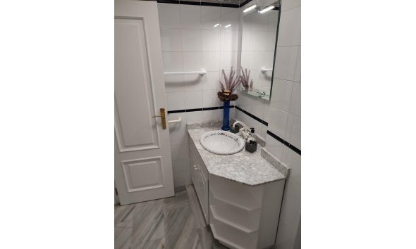 Revente - Apartment -
Torrevieja - Los Frutales