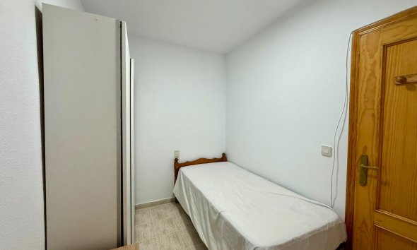 Revente - Apartment -
Torrevieja - Playa de los Locos