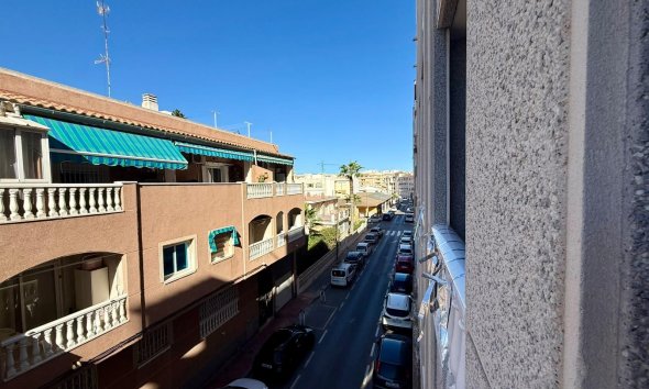 Revente - Apartment -
Torrevieja - Playa de los Locos