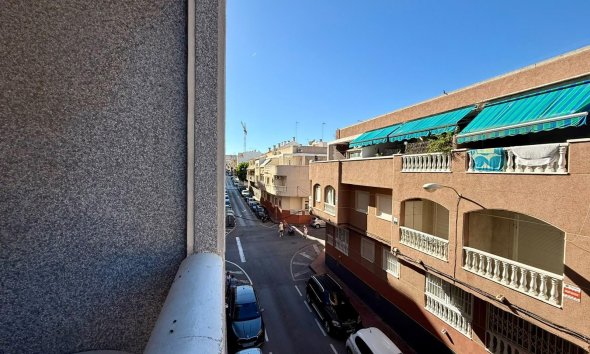 Revente - Apartment -
Torrevieja - Playa de los Locos
