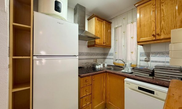 Revente - Apartment -
Torrevieja - Playa de los Locos