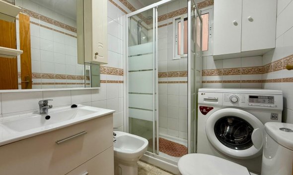 Revente - Apartment -
Torrevieja - Playa de los Locos