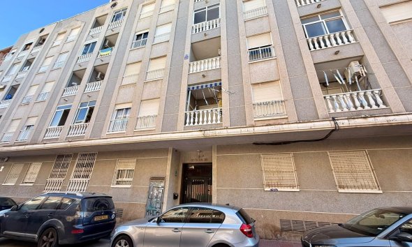 Revente - Apartment -
Torrevieja - Playa de los Locos