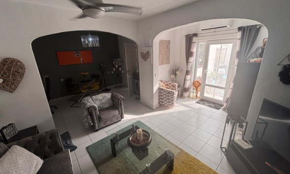 Revente - Apartment -
Torrevieja - Costa Blanca