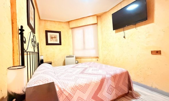 Revente - Apartment -
Torrevieja - Acequion