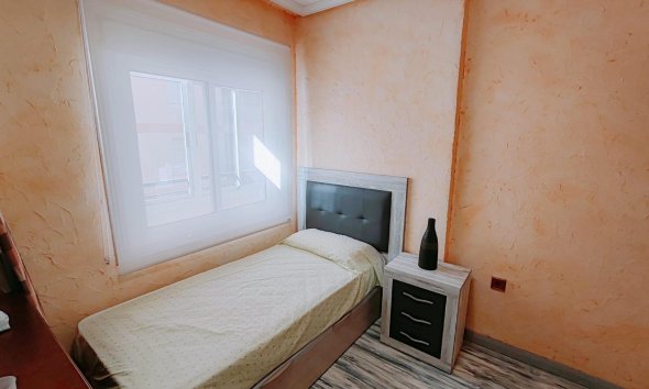 Revente - Apartment -
Torrevieja - Acequion