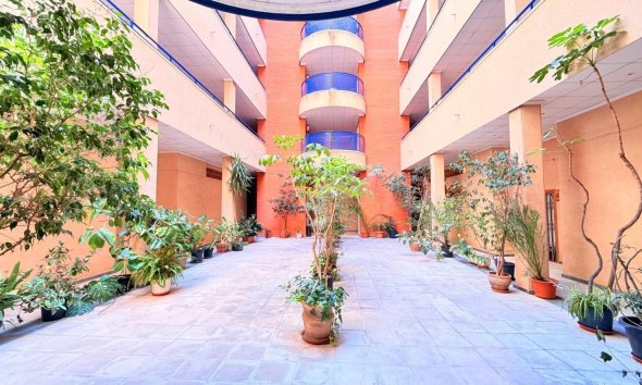 Revente - Apartment -
Torrevieja - Acequion