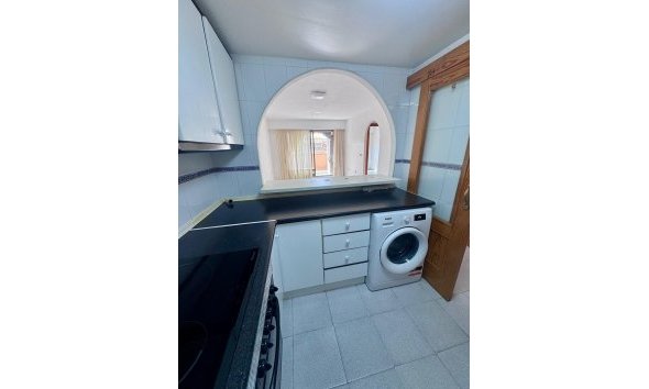 Revente - Apartment -
Torrevieja - Parque de las Naciones