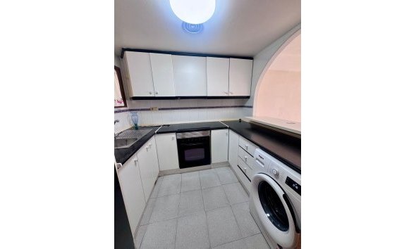 Revente - Apartment -
Torrevieja - Parque de las Naciones