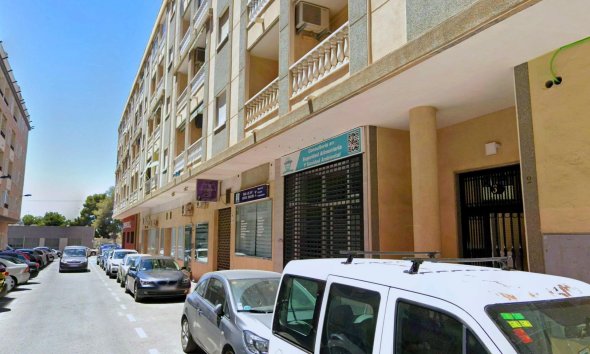 Revente - Apartment -
Torrevieja - Parque de las Naciones
