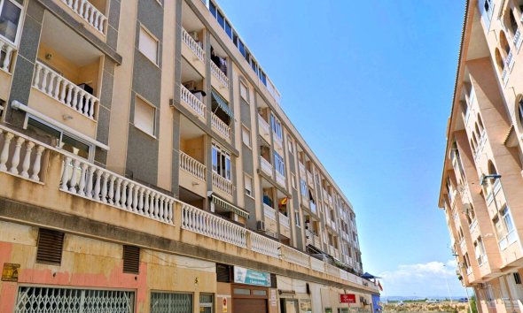 Revente - Apartment -
Torrevieja - Parque de las Naciones