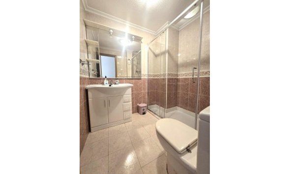 Revente - Apartment -
Torrevieja - Las Piscinas Naturales